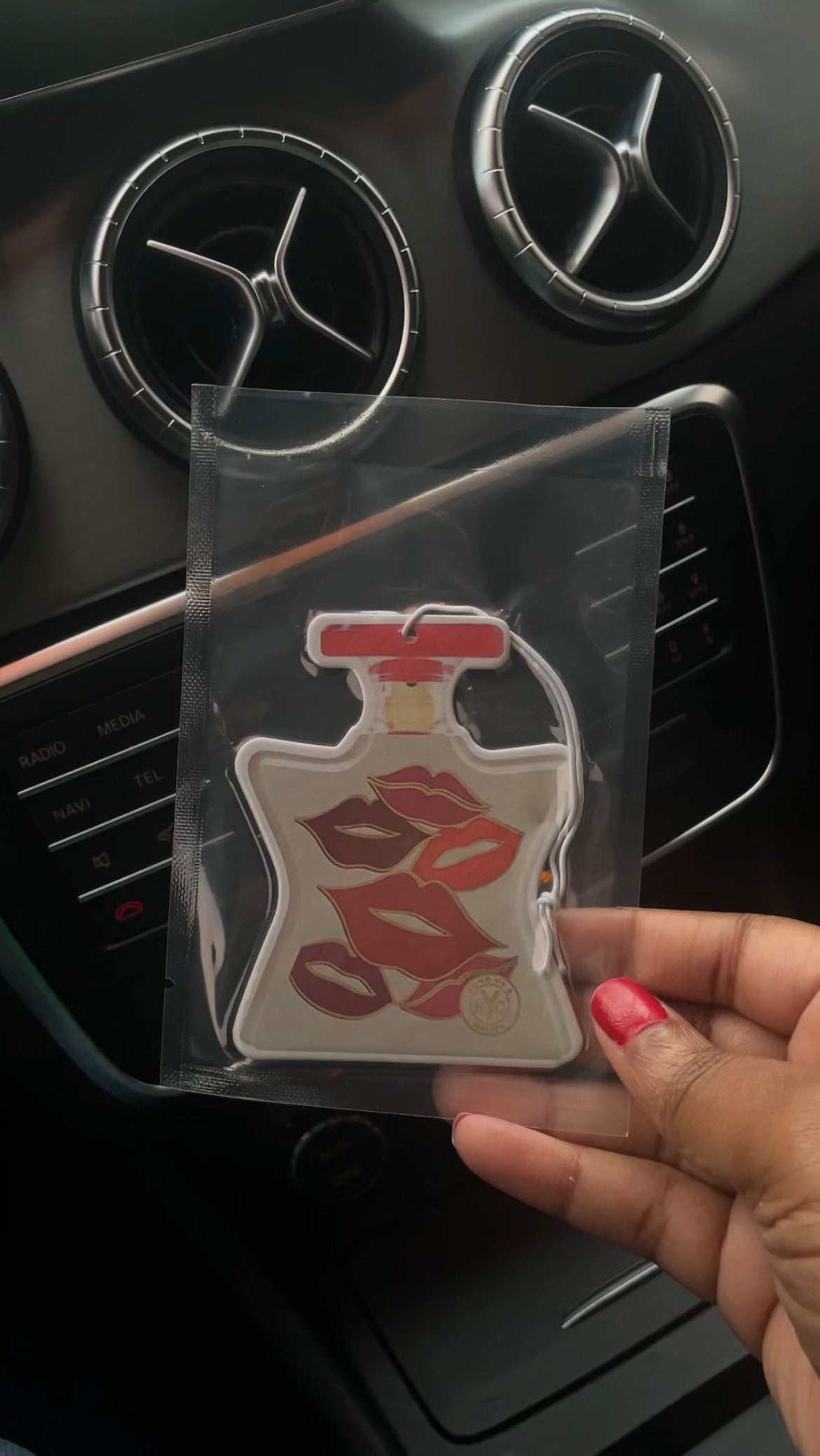 Luxe Air Freshener - Bond No. 9
